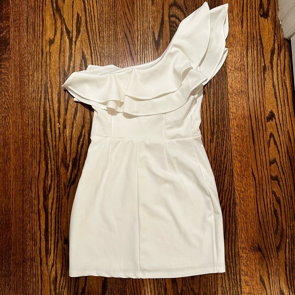 Lulus Enticing Behavior White Ruffled One-Shoulder Mini Dress Medium - Picture 2 of 3